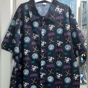 New WithOut Tags Anaheim Ducks Button Up Short Sleeve.